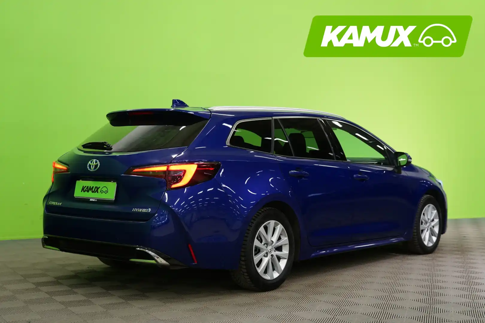 car-image