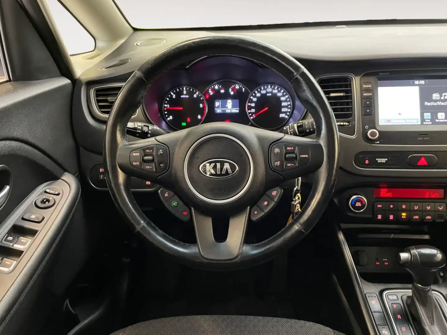 car-image