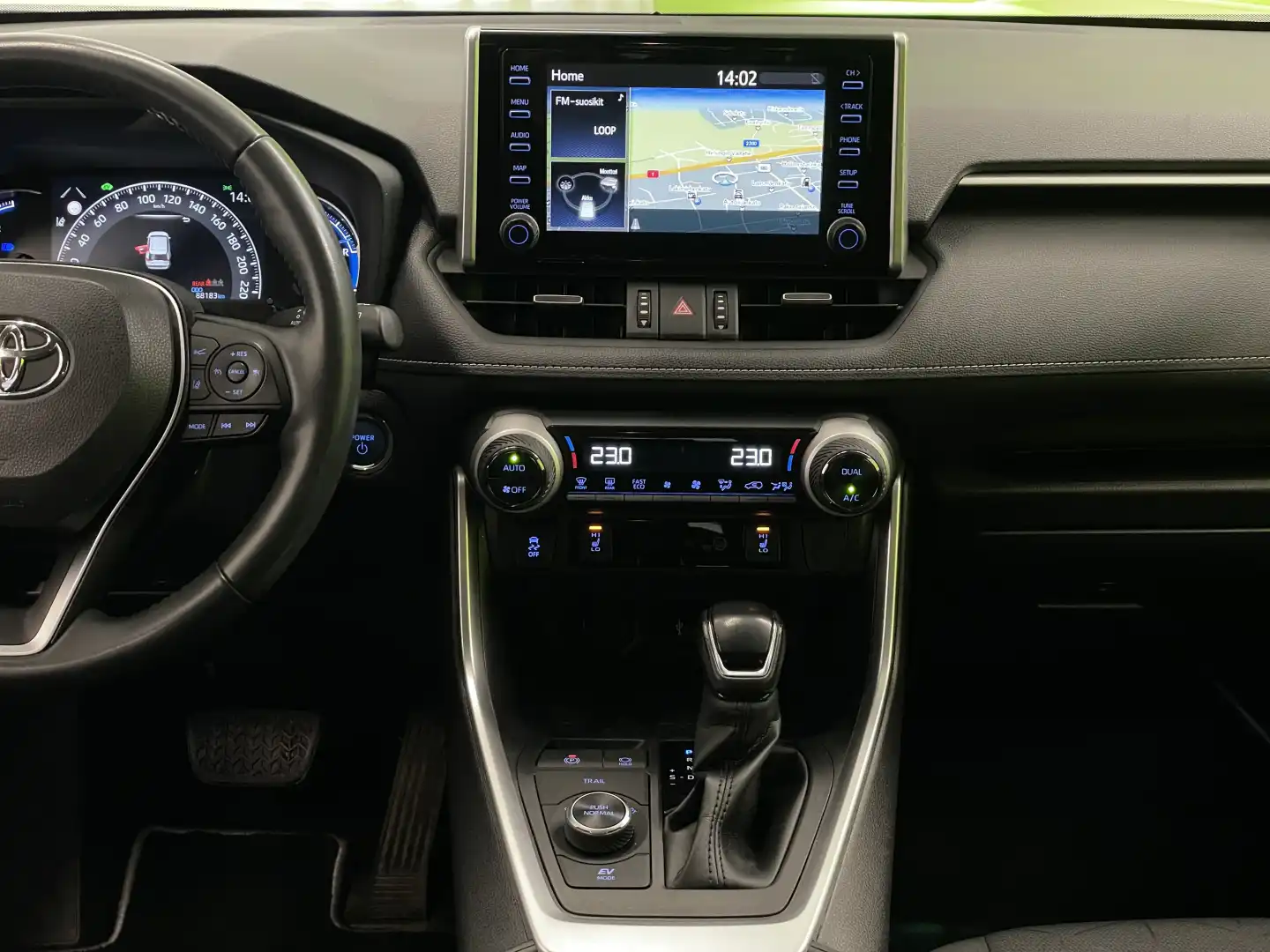 car-image