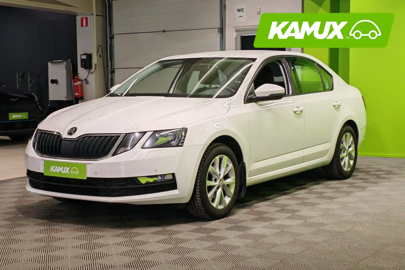 car-image