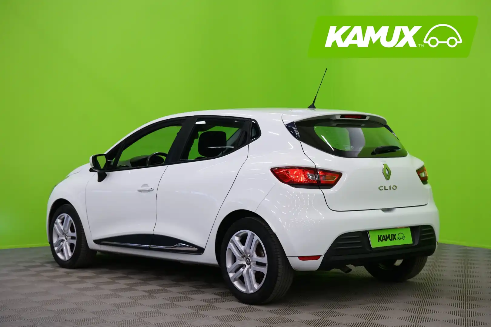 car-image