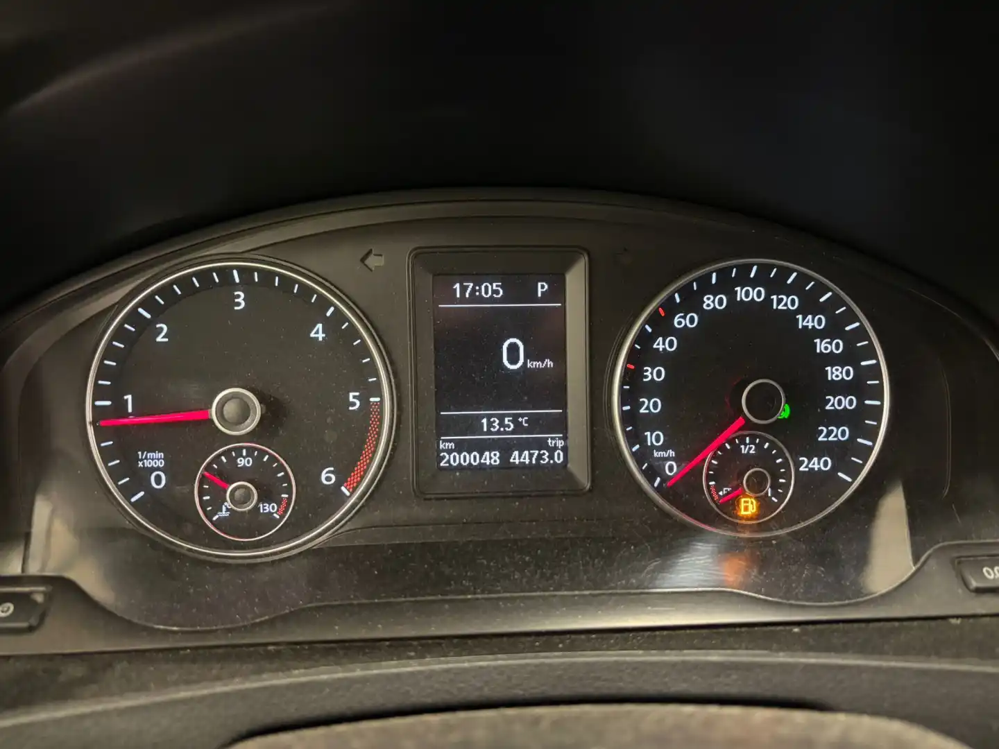 car-image