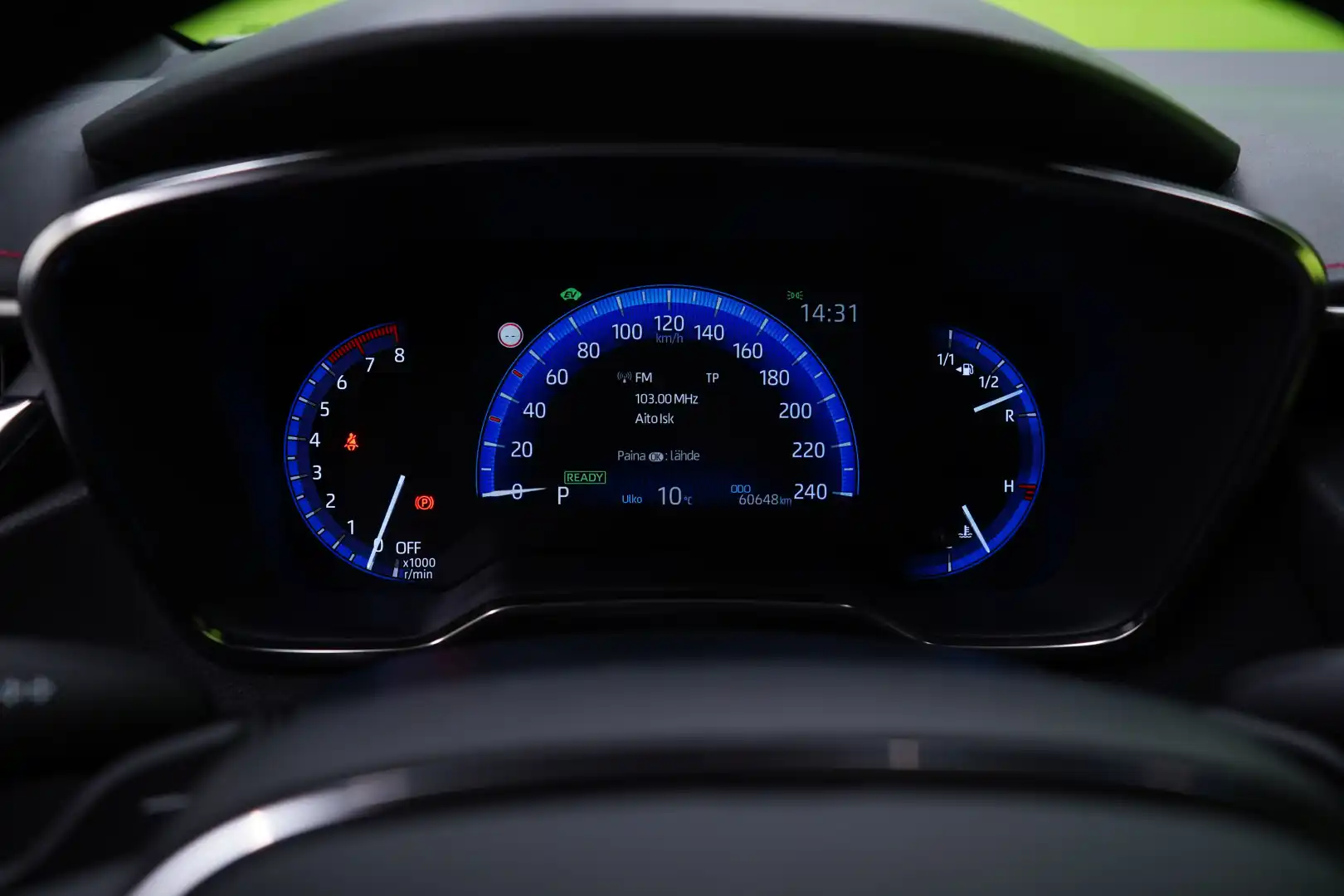 car-image