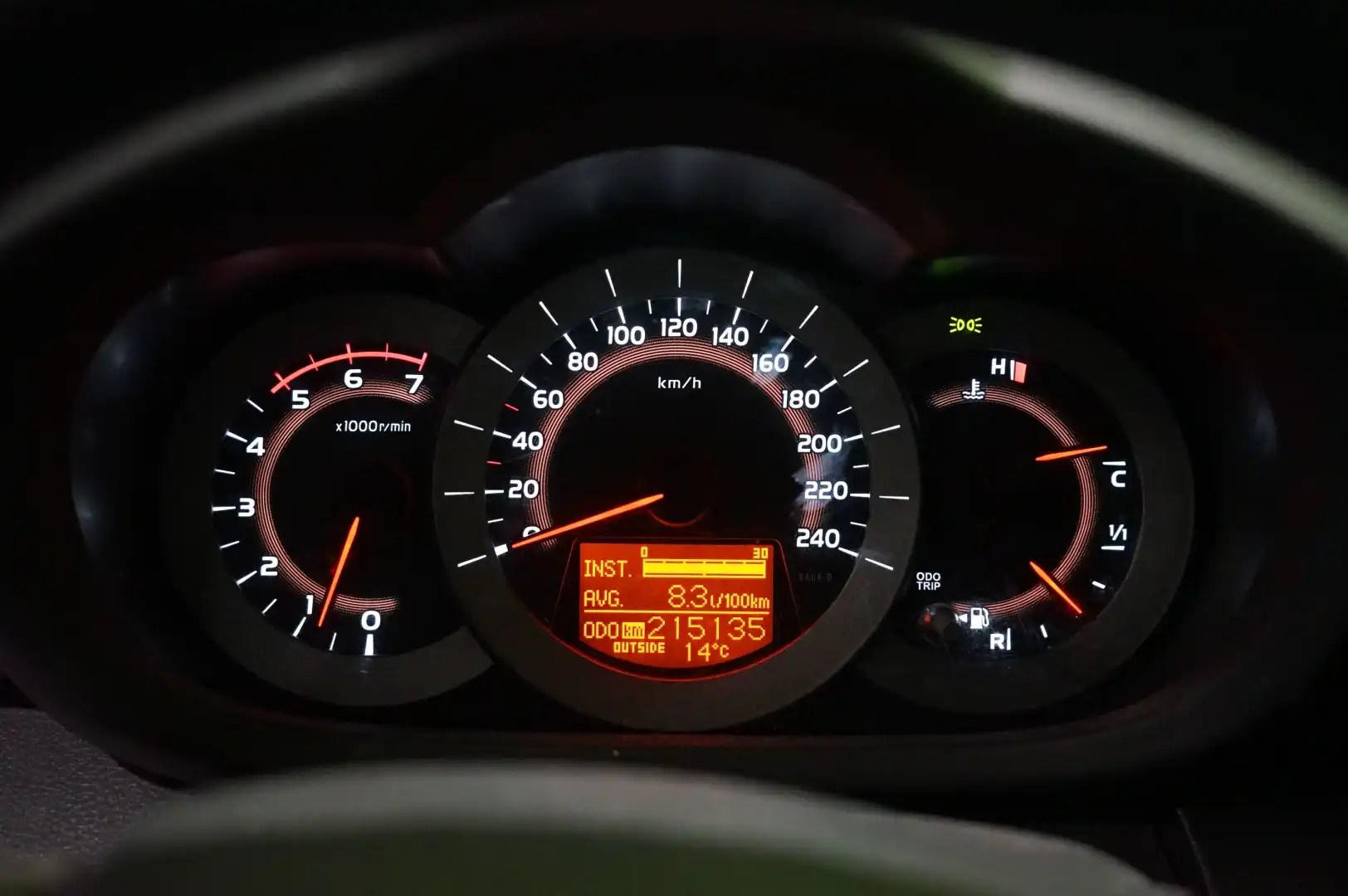 car-image