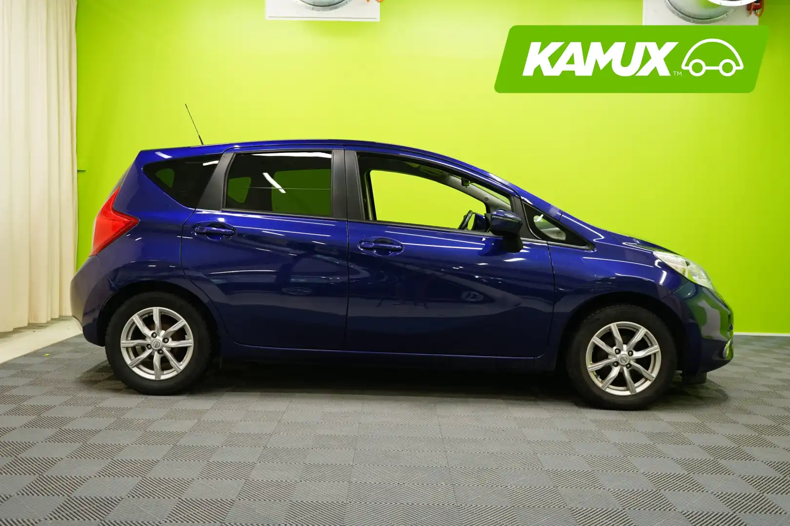 car-image