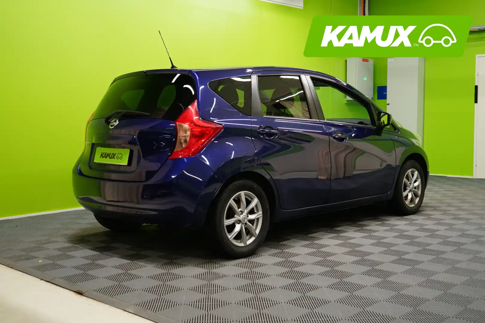 car-image
