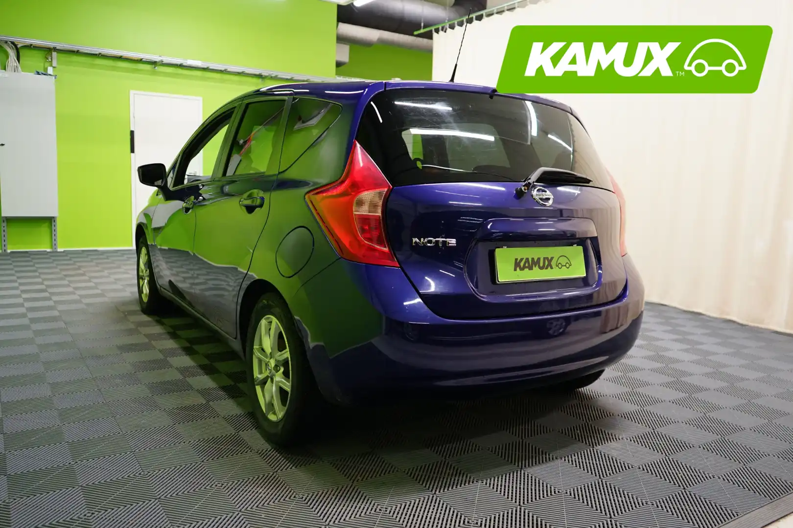 car-image
