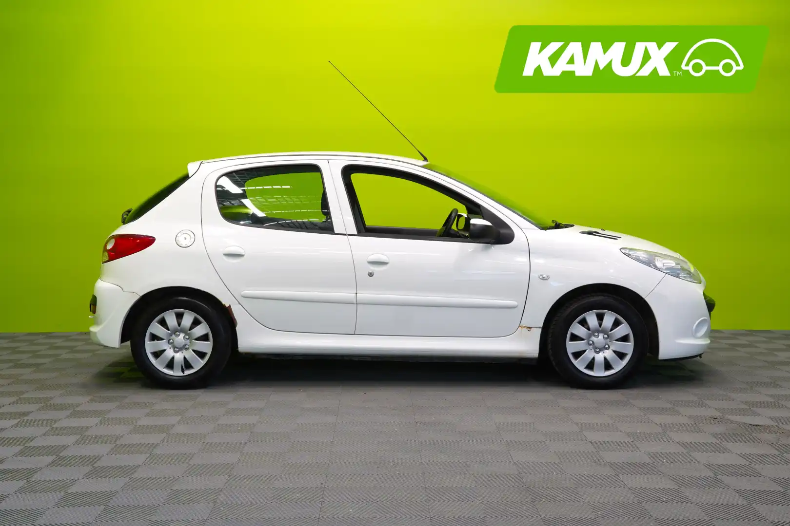 car-image