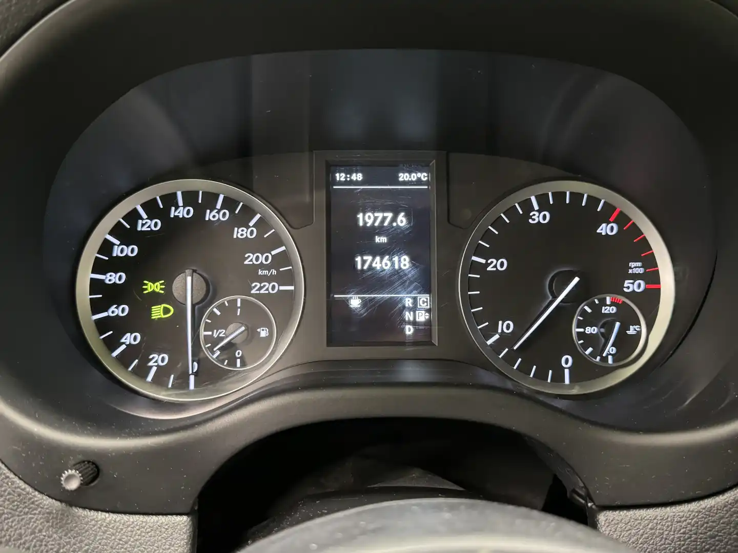 car-image