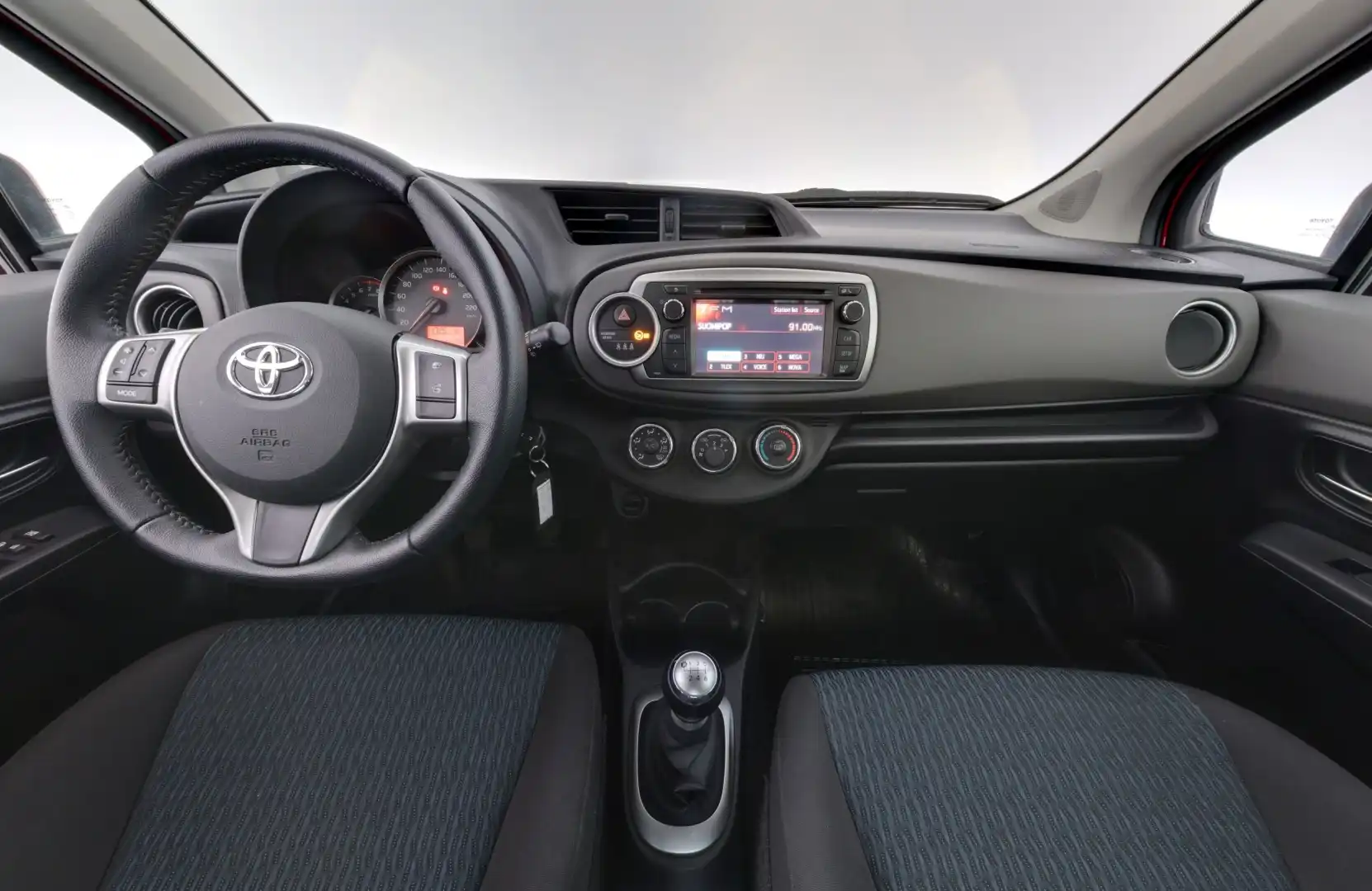 car-image
