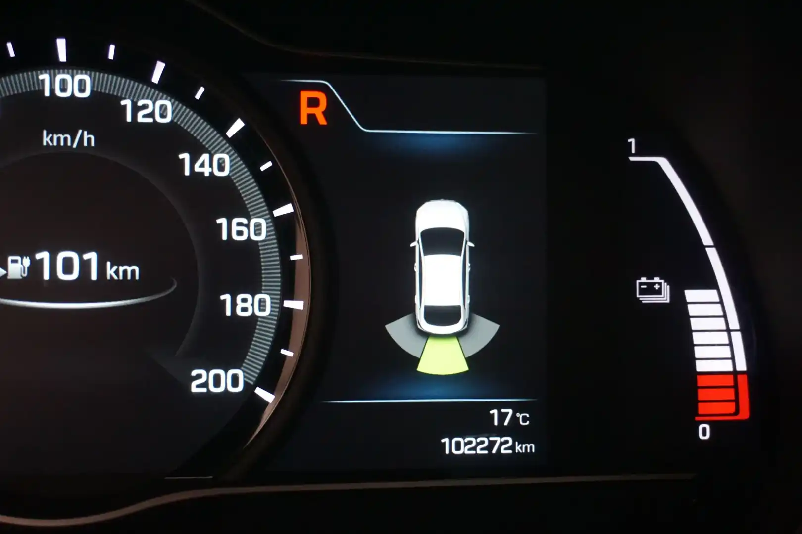 car-image