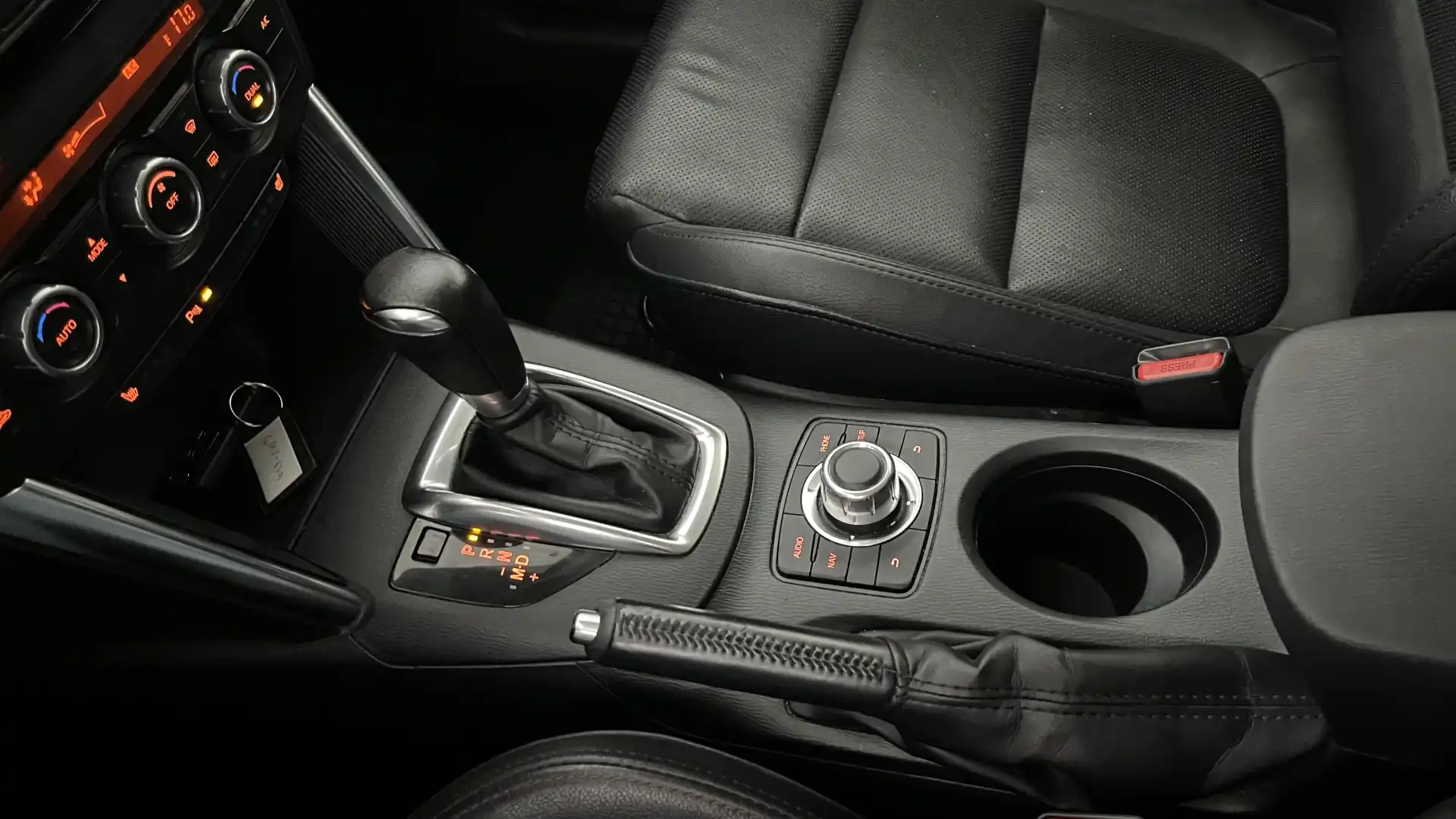 car-image
