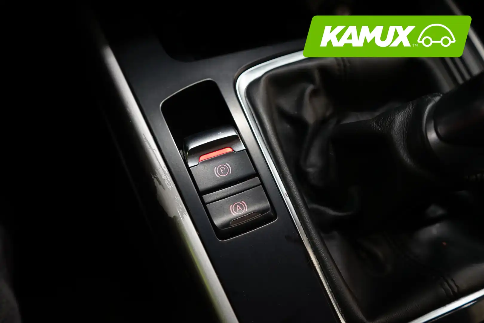 car-image