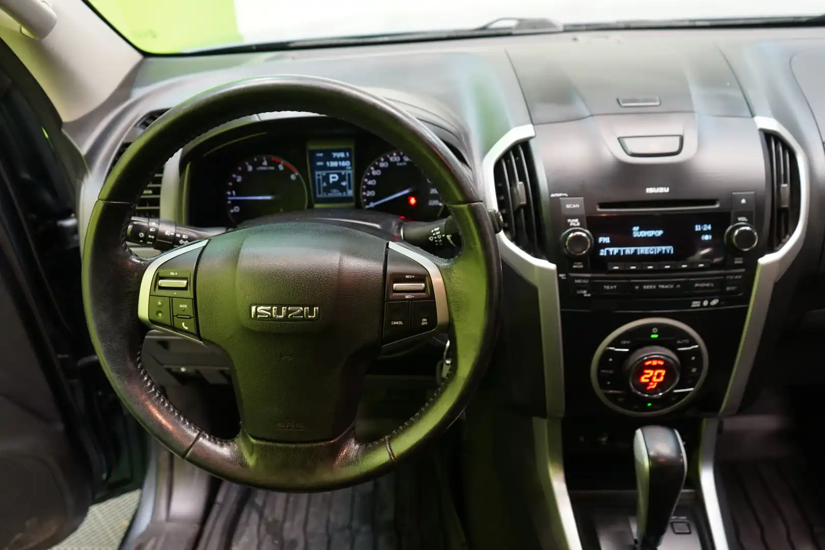 car-image