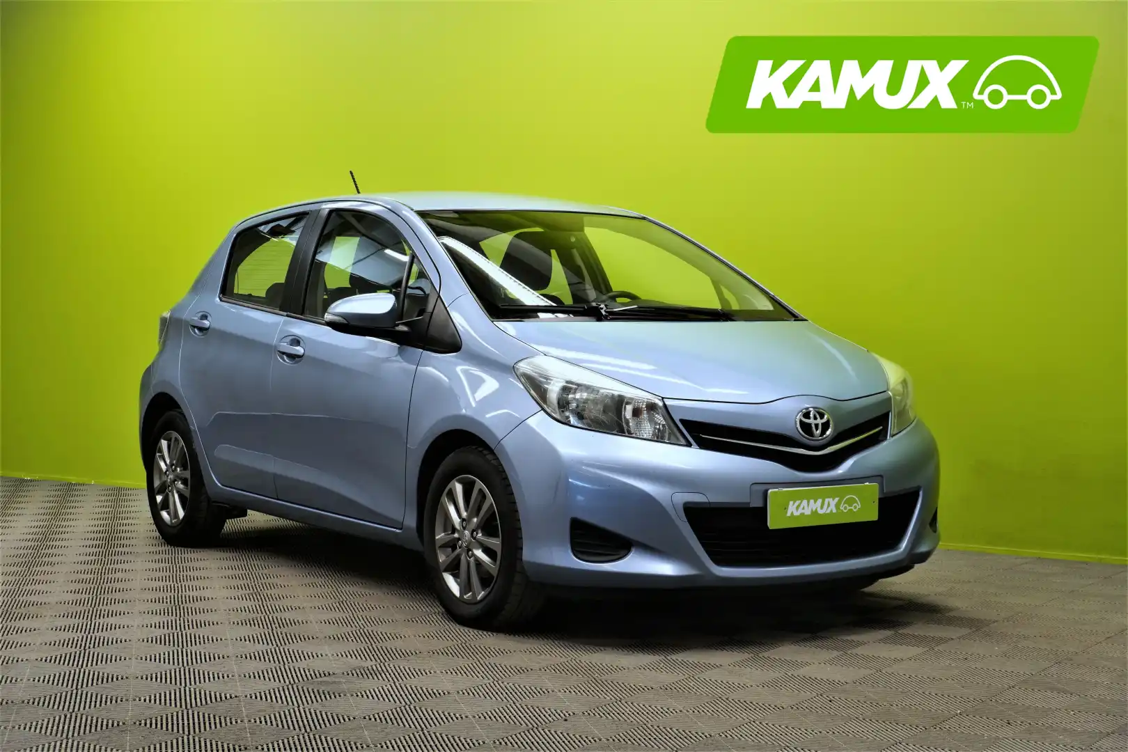 car-image