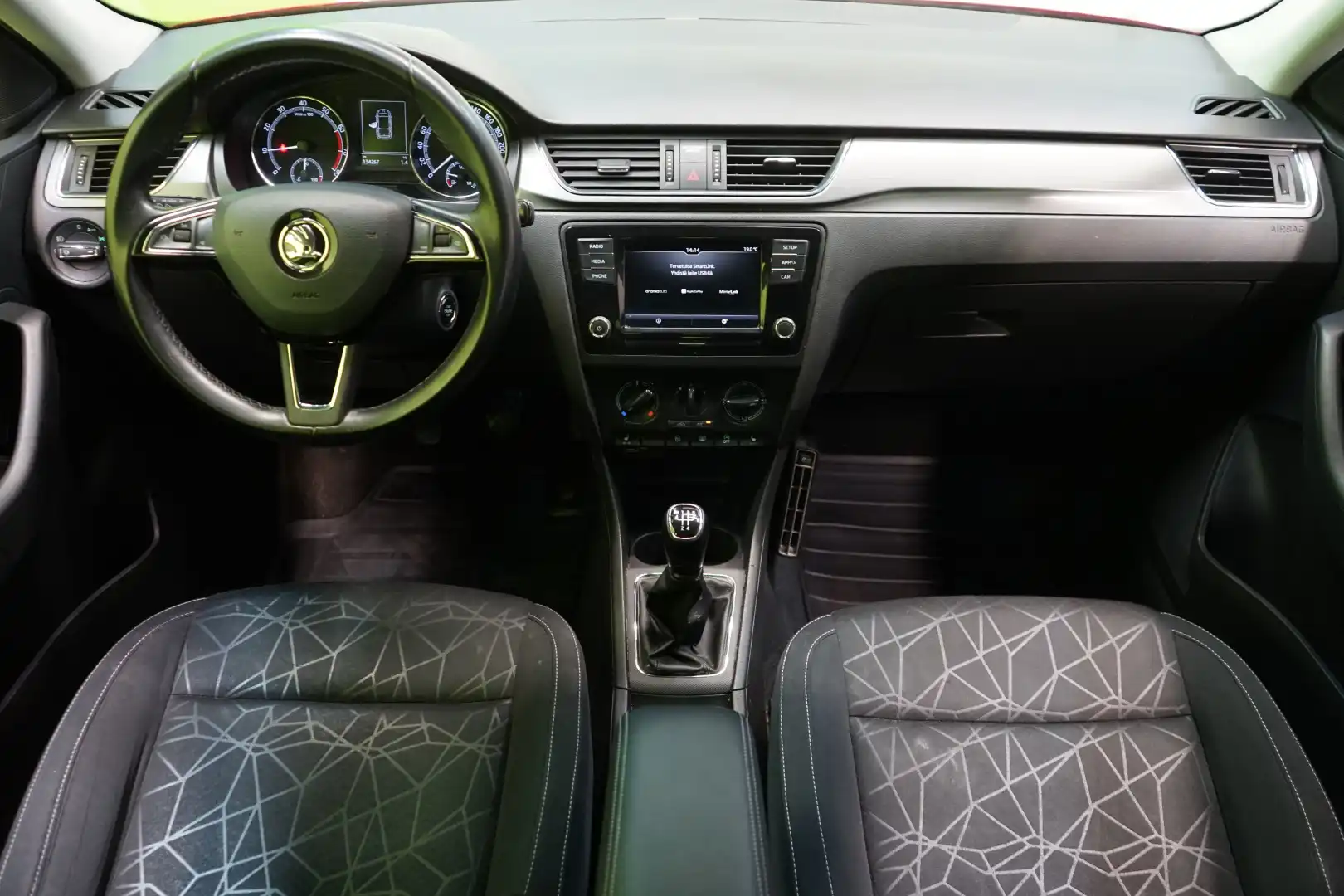 car-image