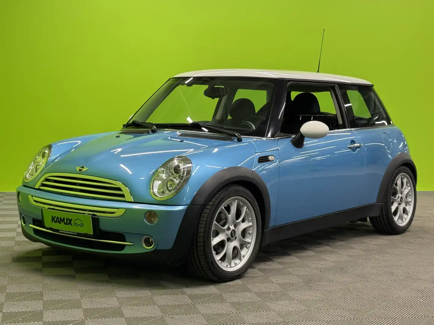 car-image