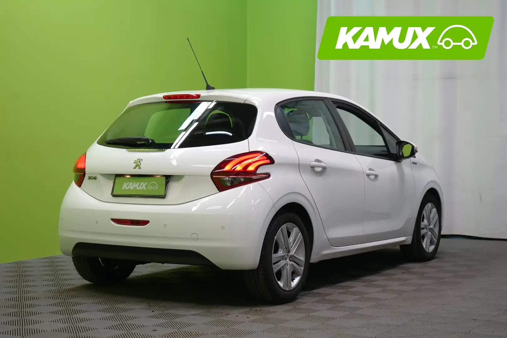 car-image