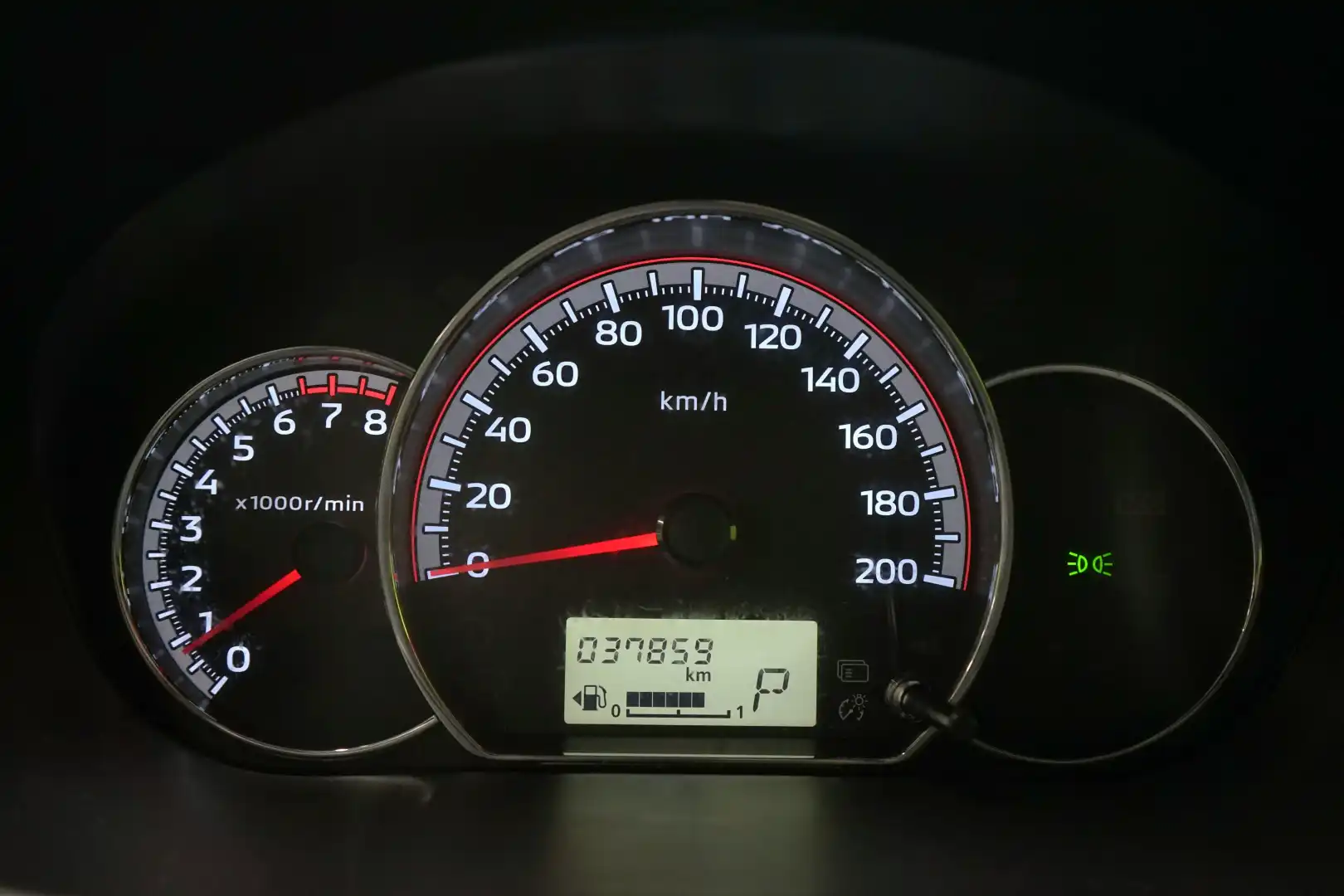 car-image