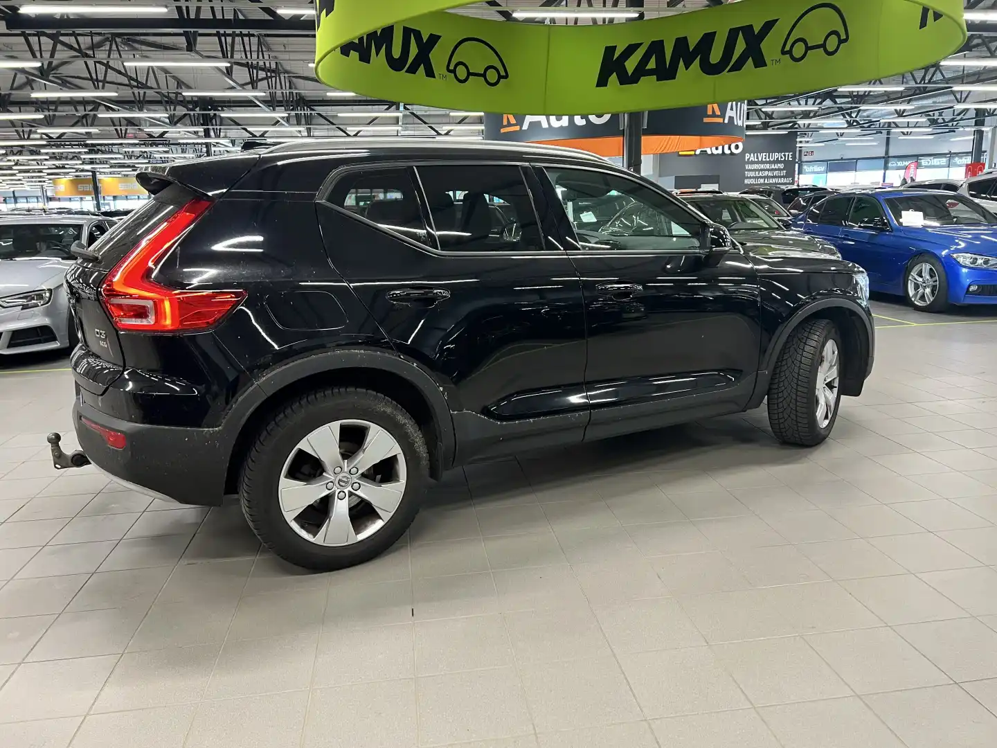 car-image