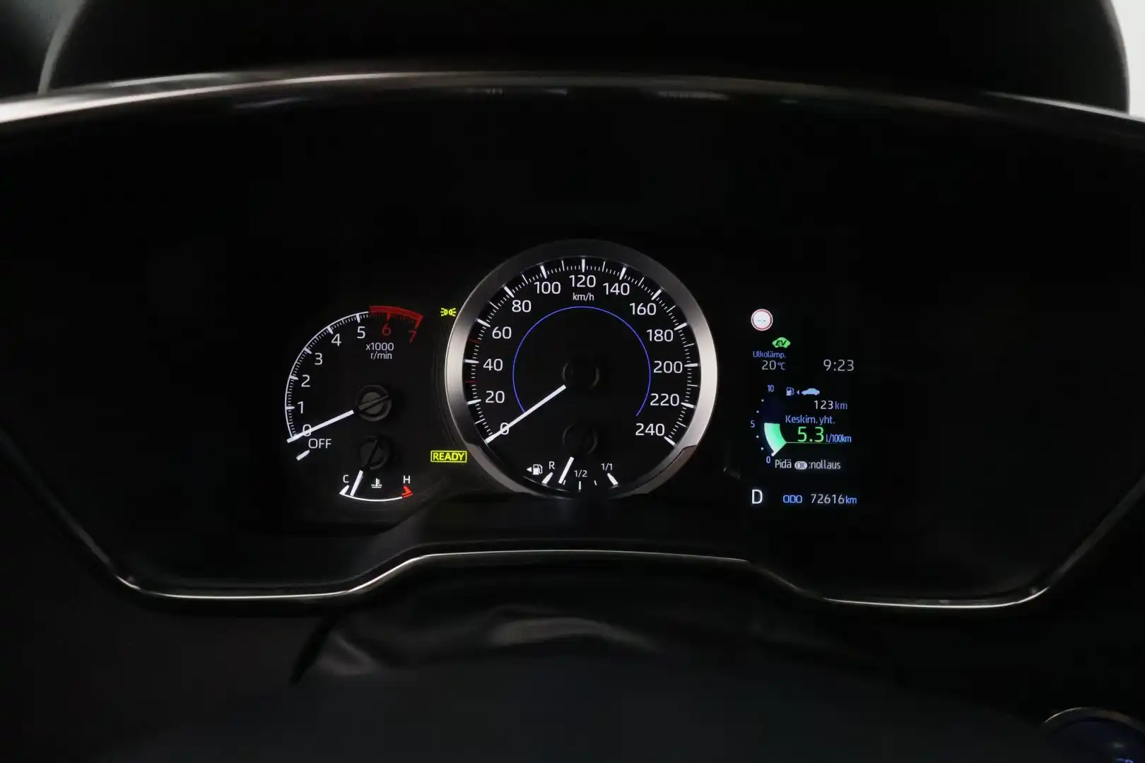 car-image
