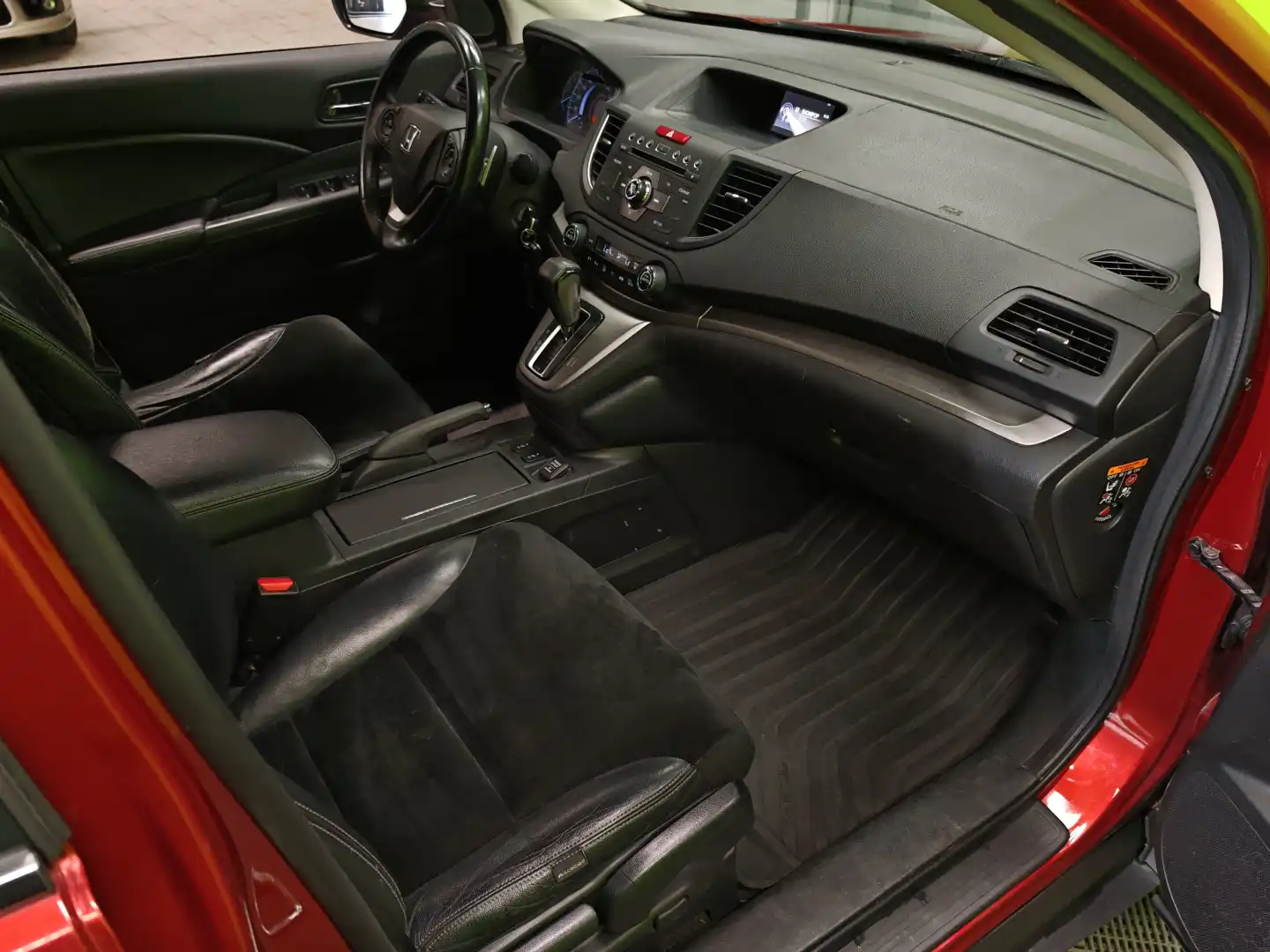 car-image