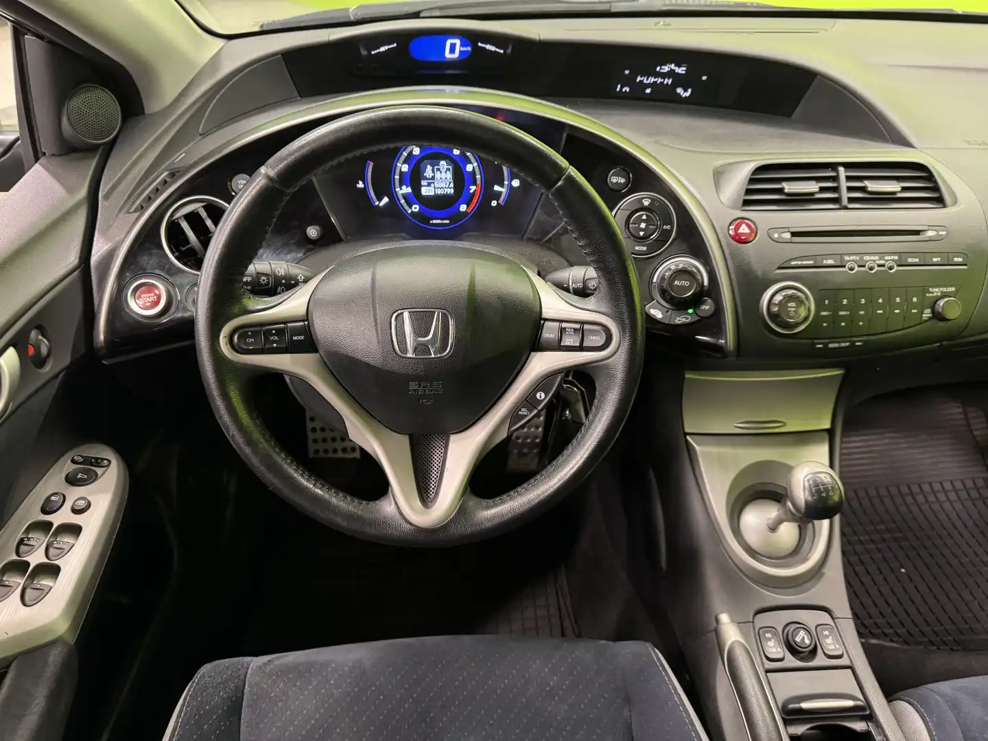 car-image