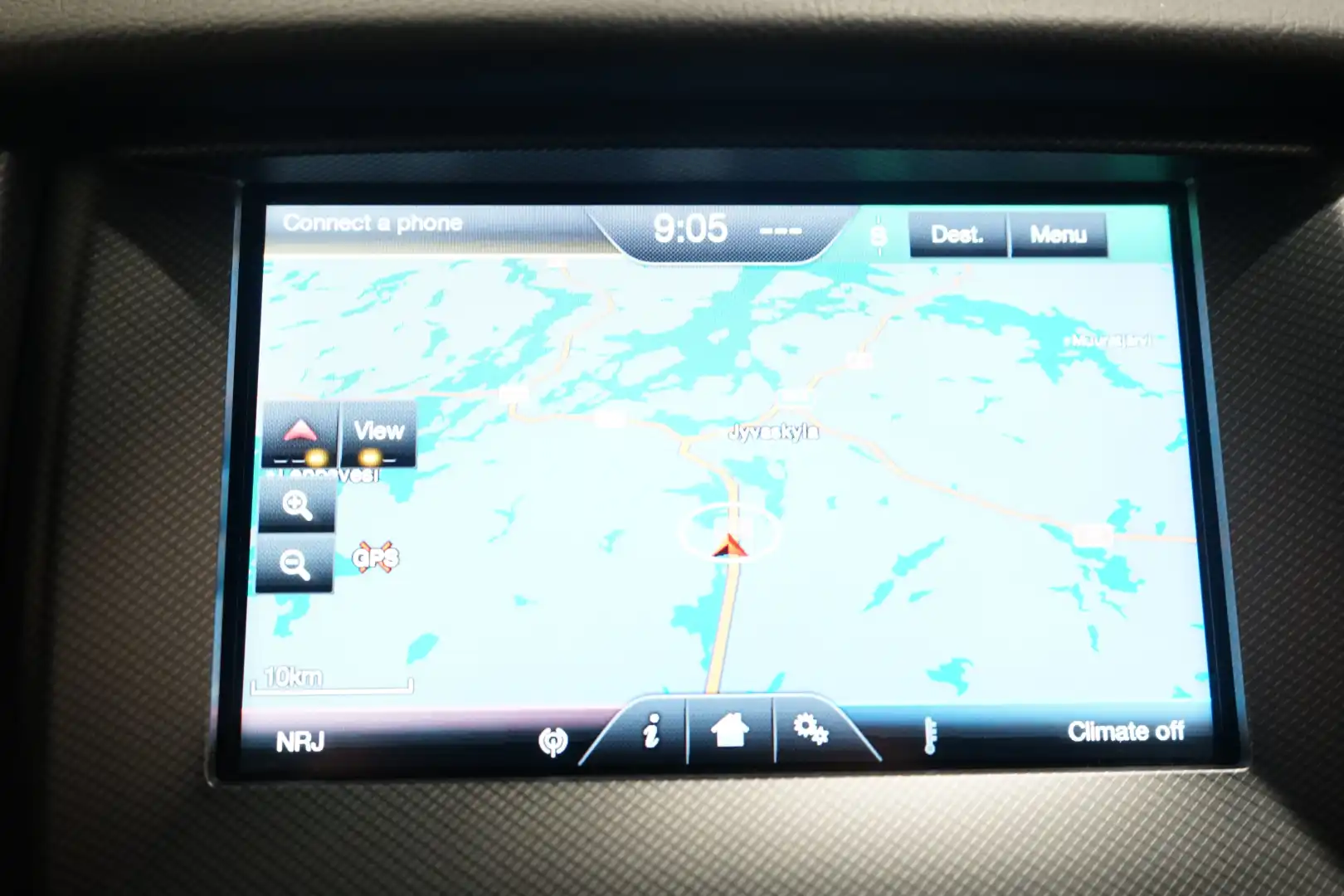 car-image