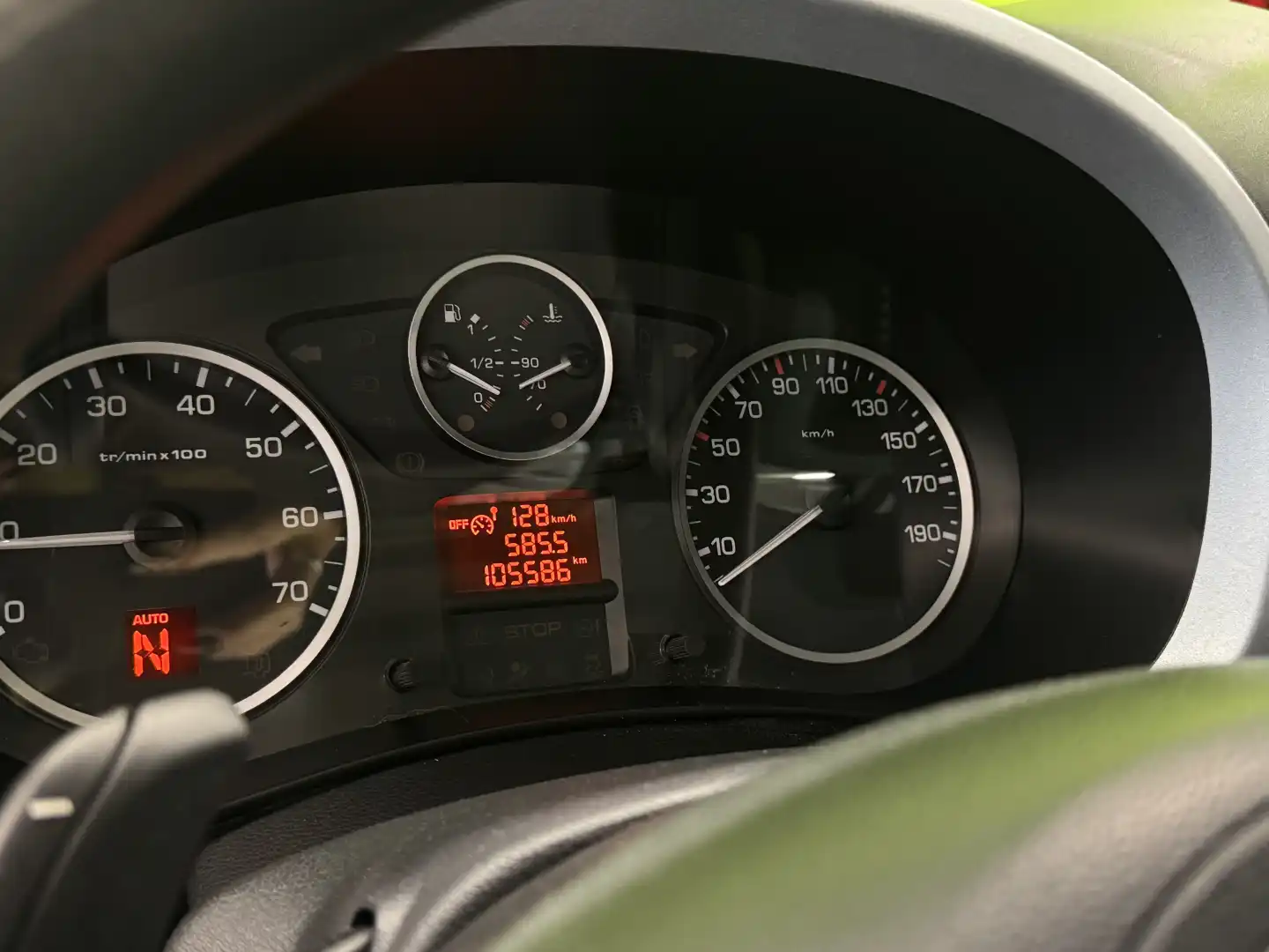 car-image