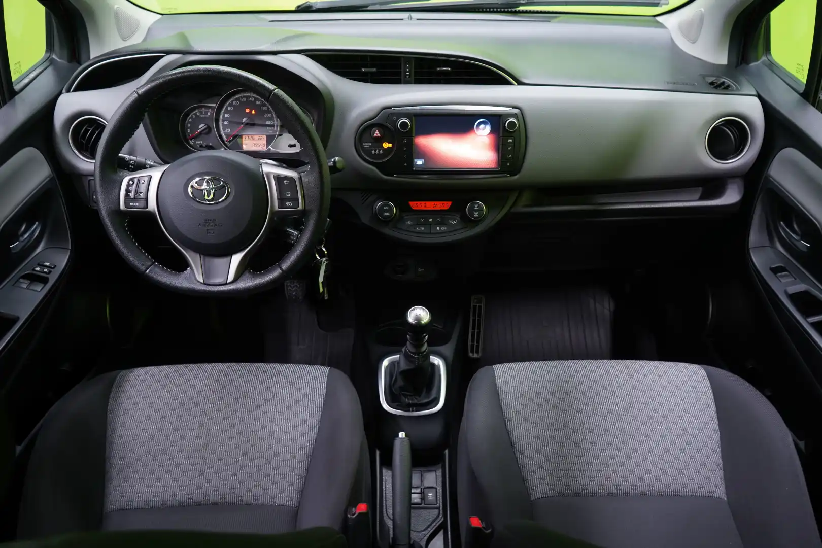 car-image