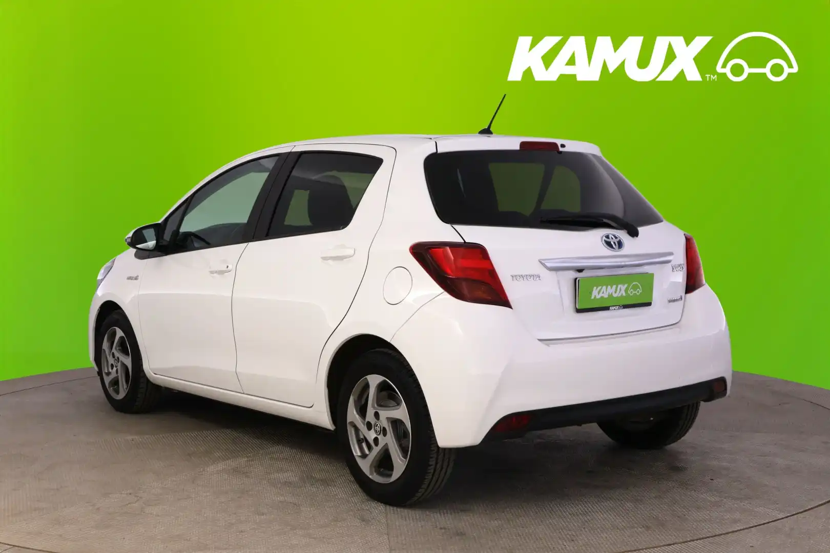 car-image