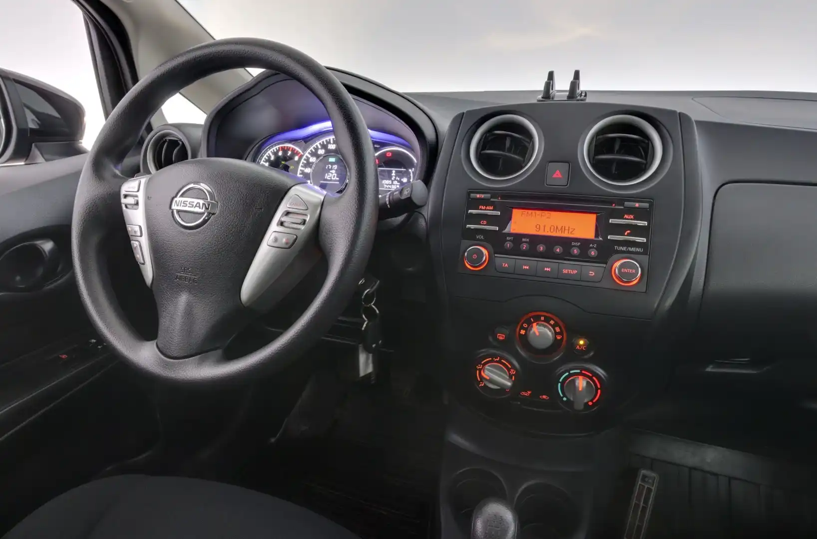 car-image