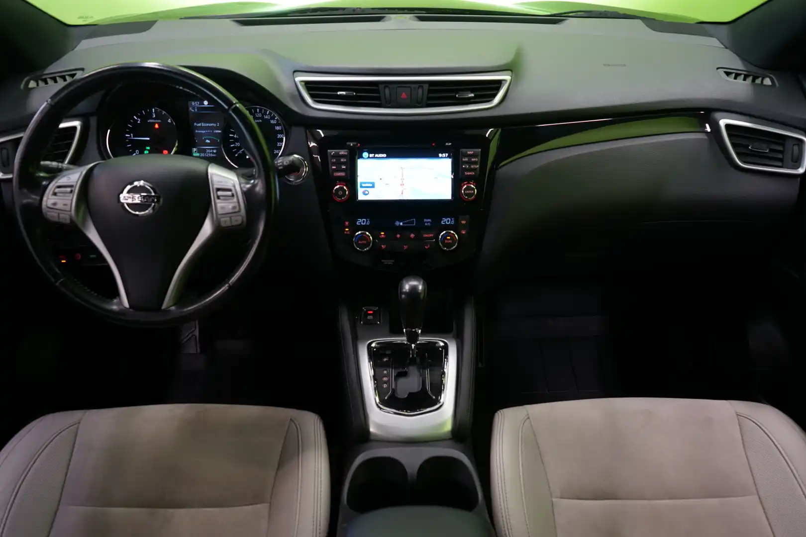 car-image