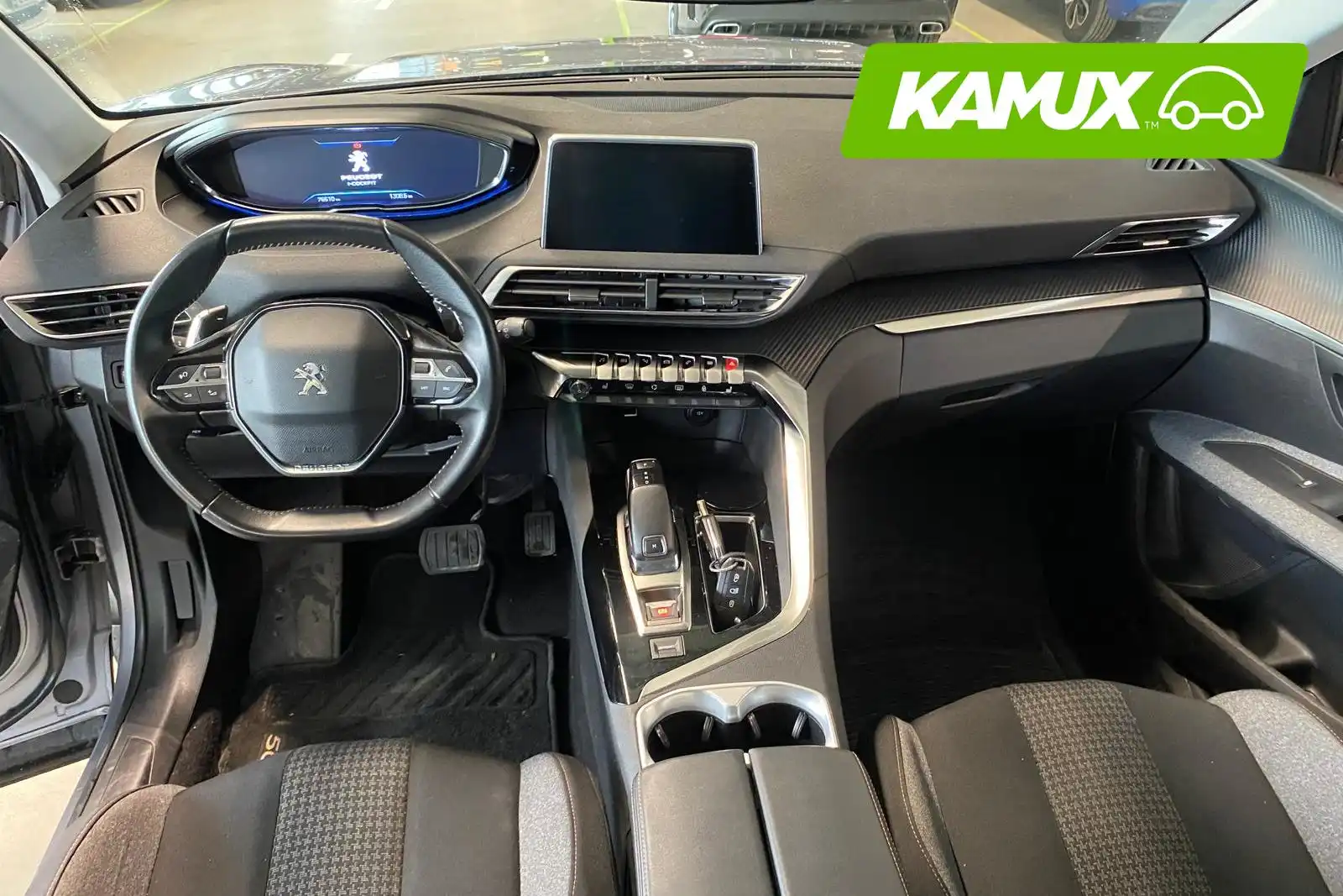 car-image