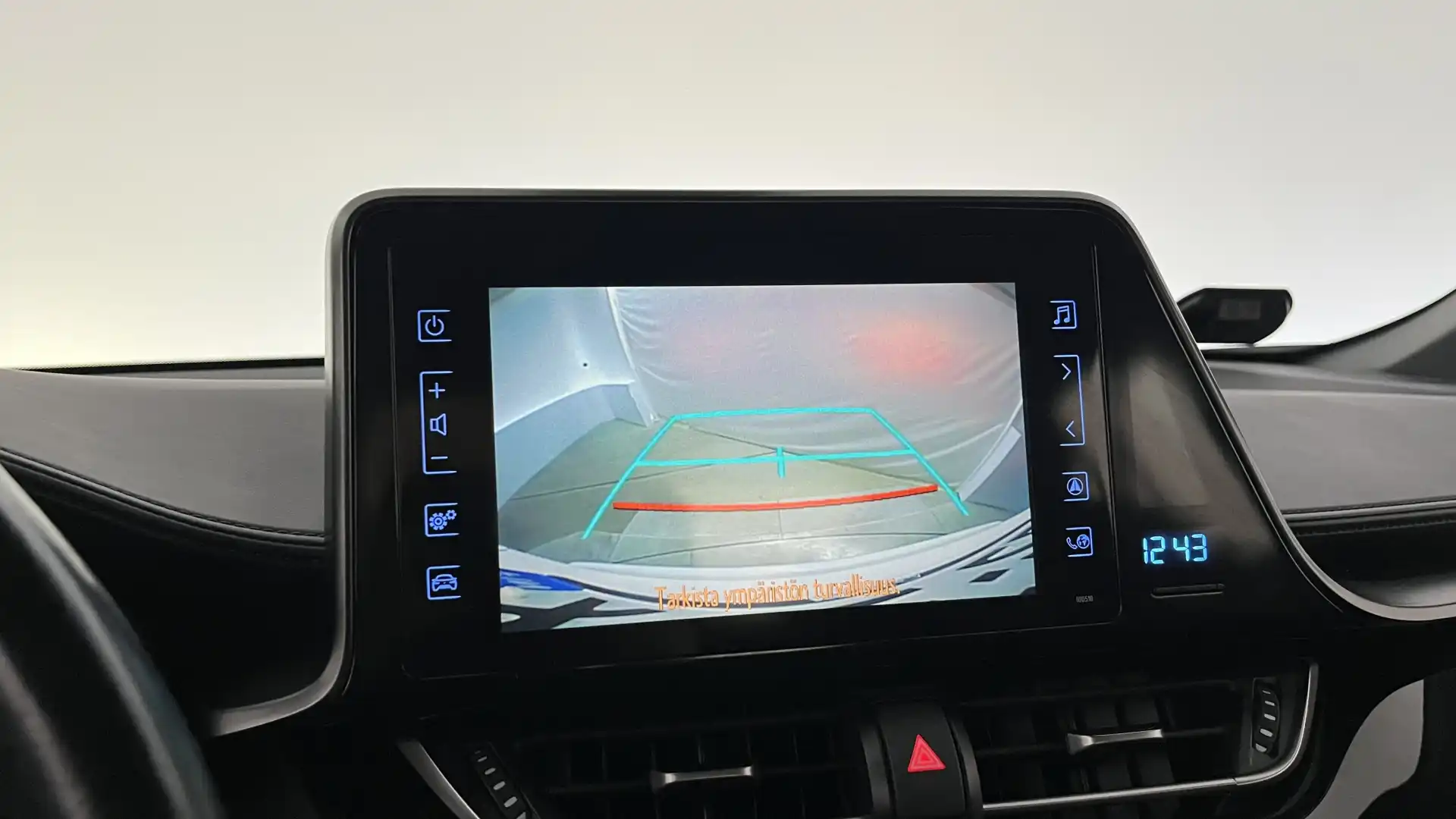 car-image