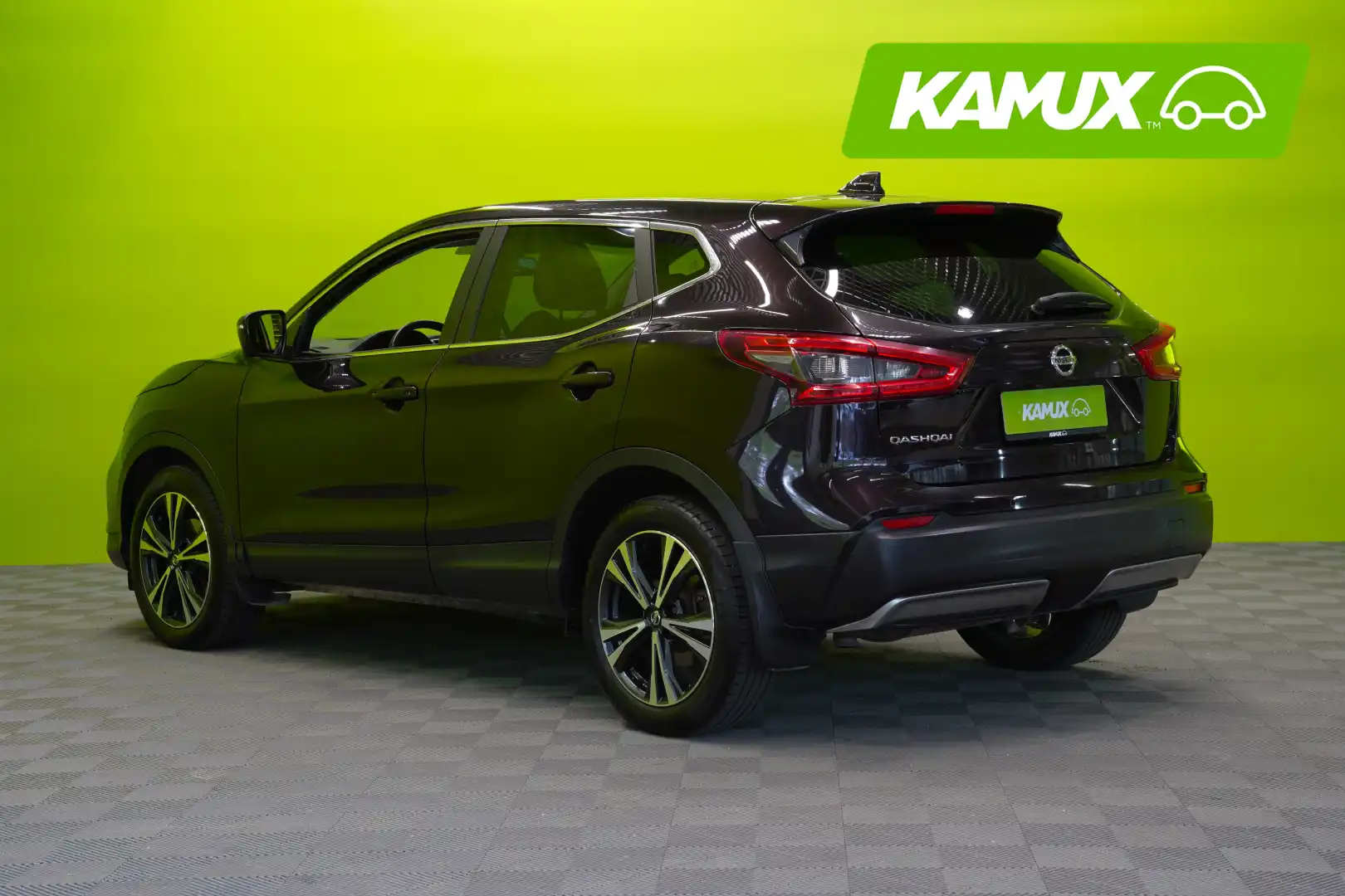 car-image