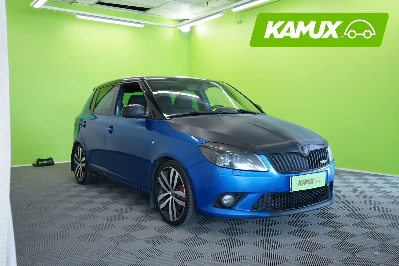 car-image