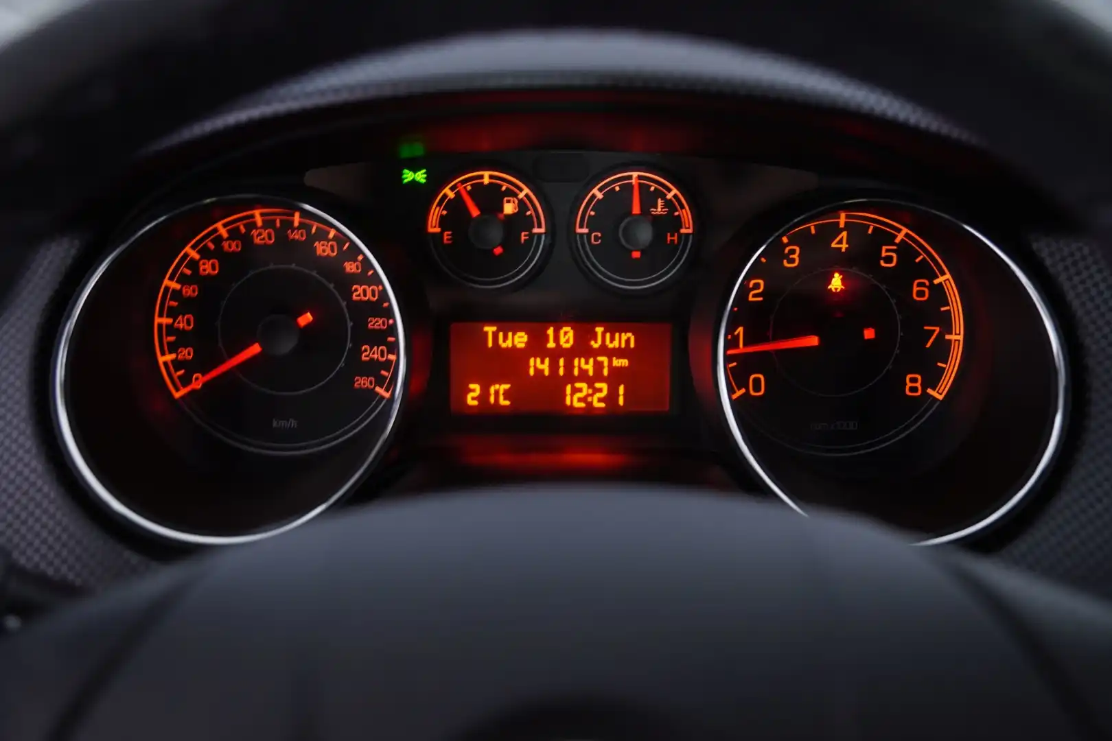 car-image