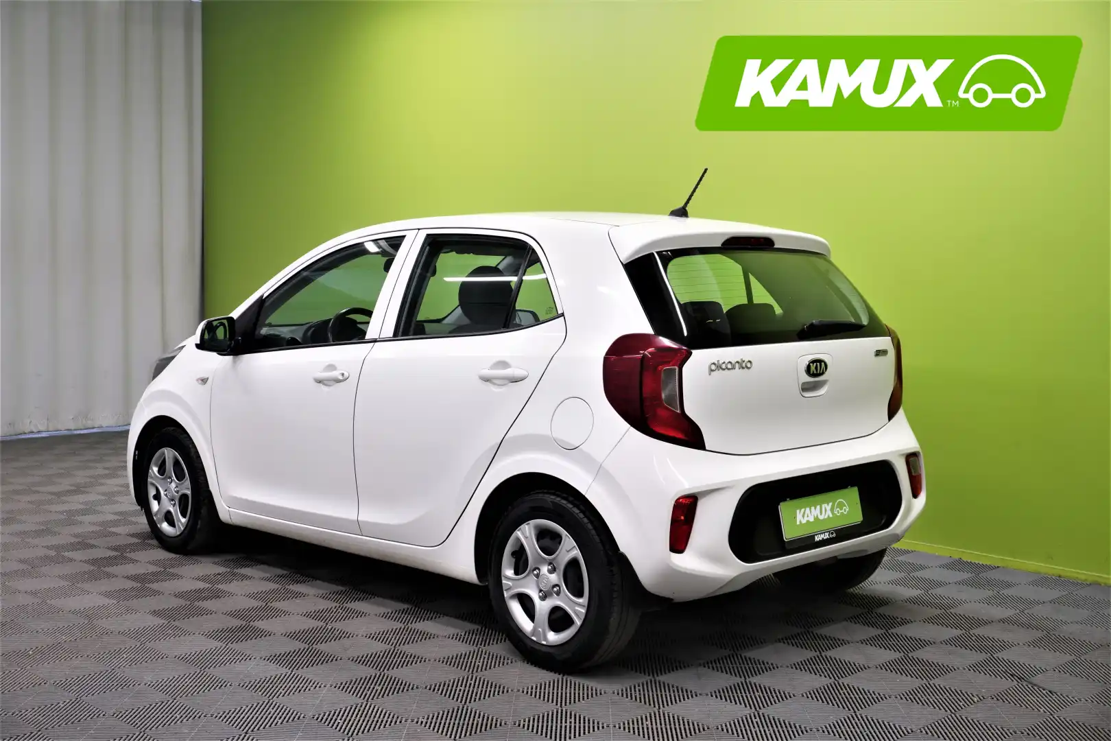 car-image