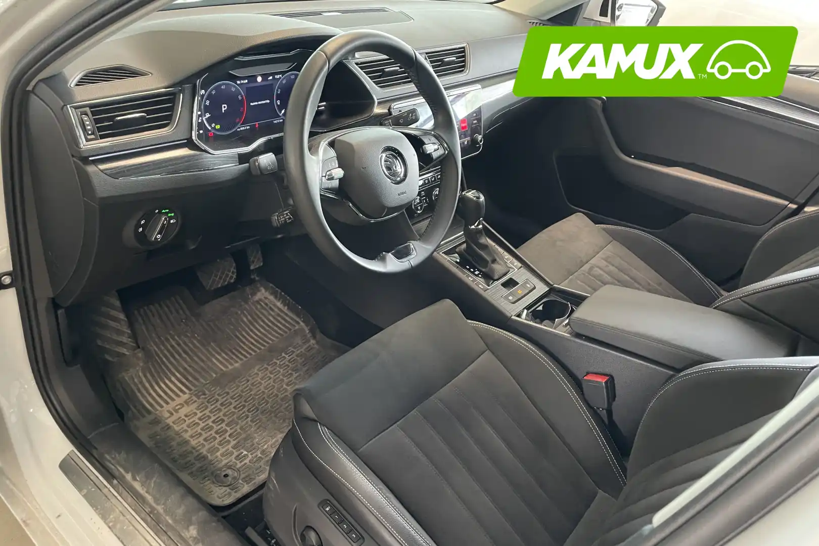 car-image