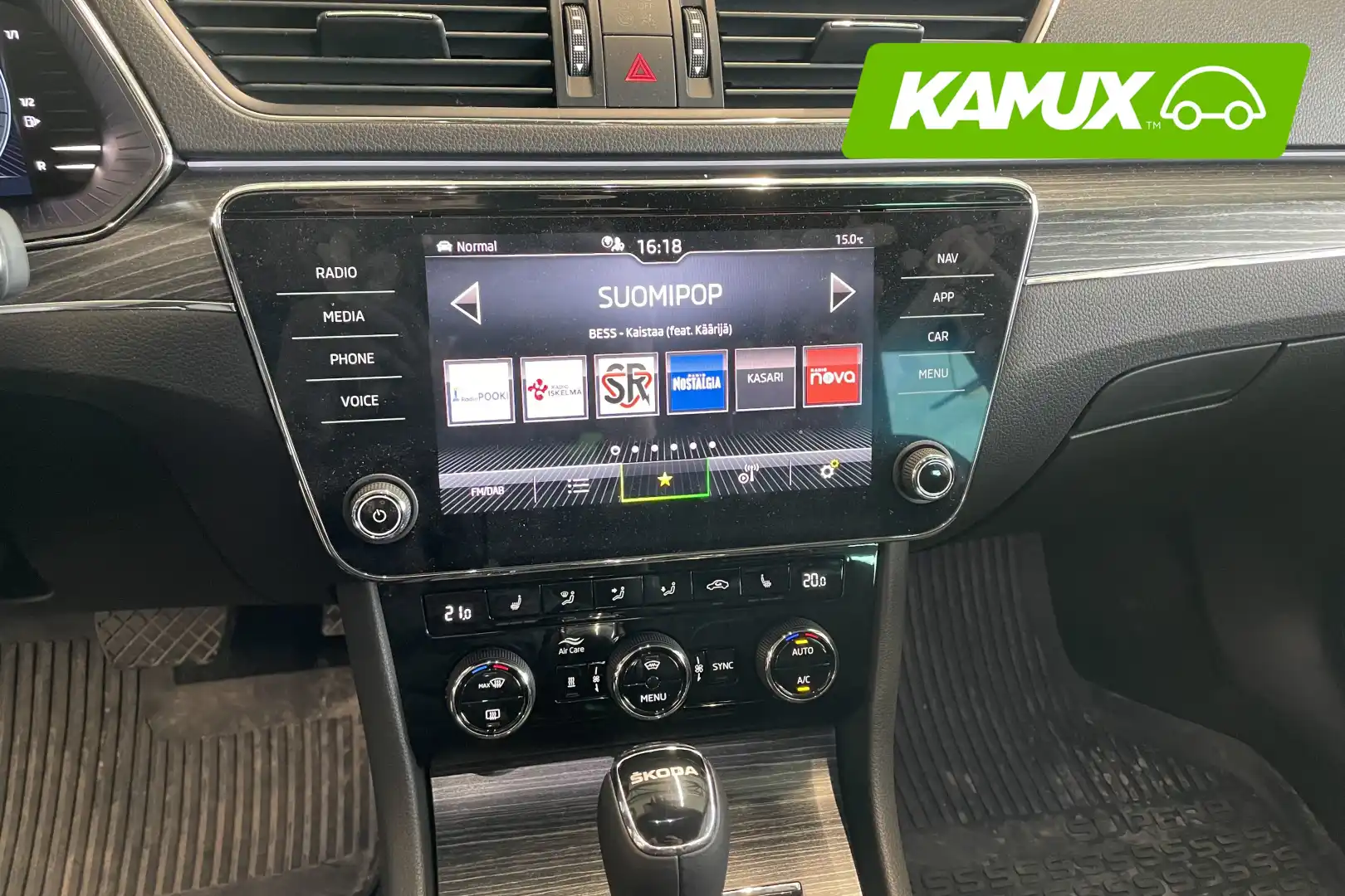 car-image