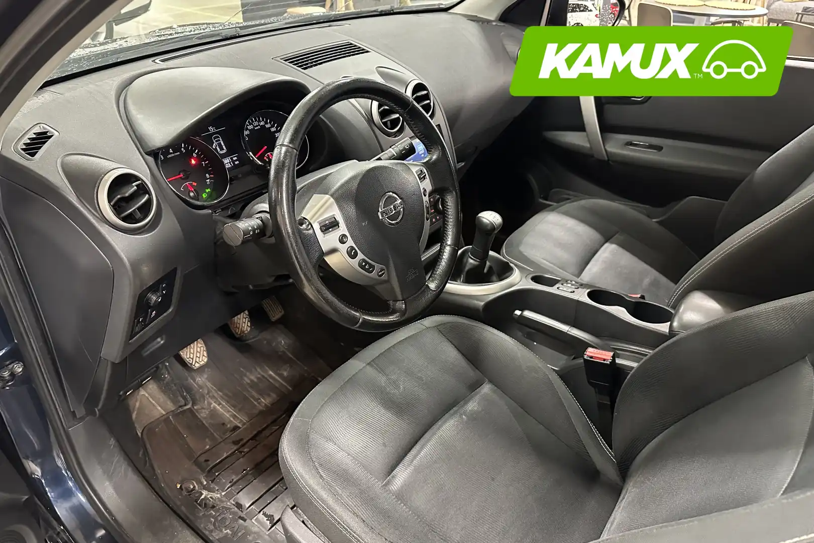 car-image