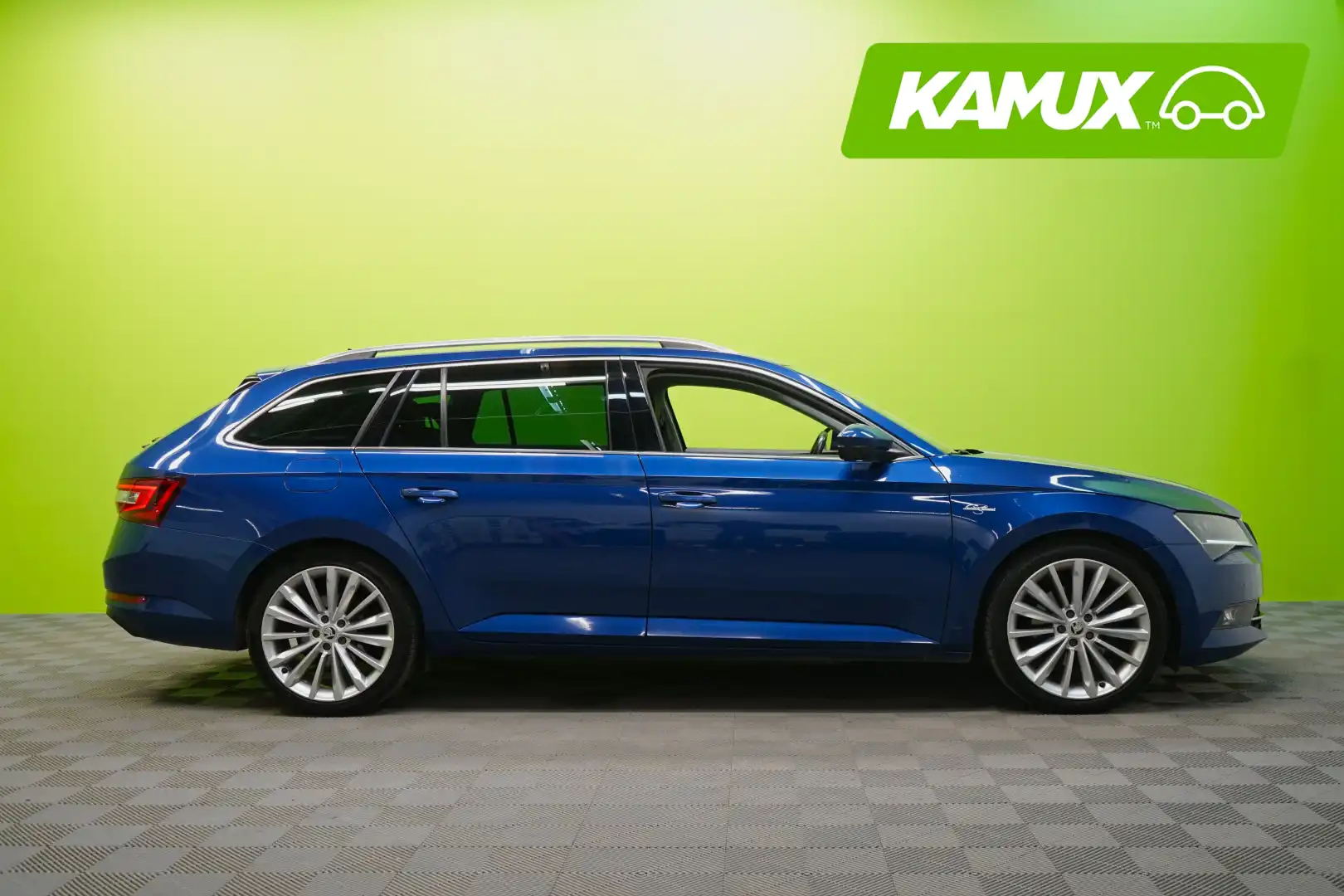 car-image