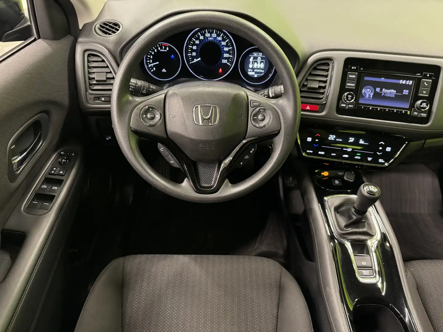 car-image