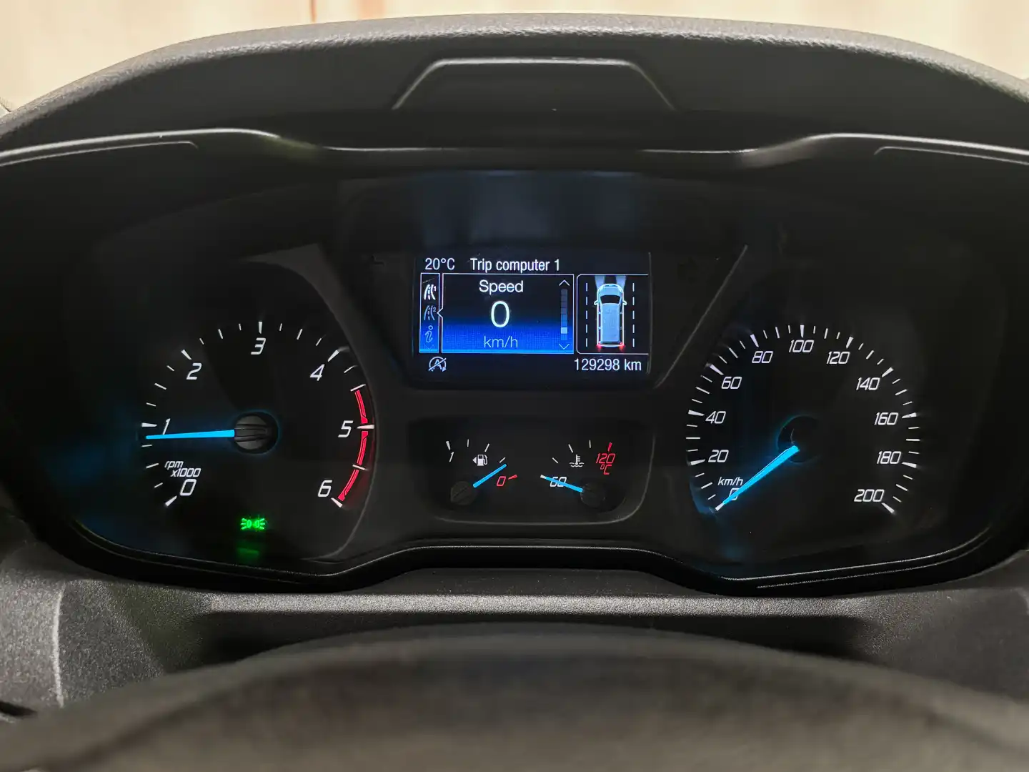 car-image