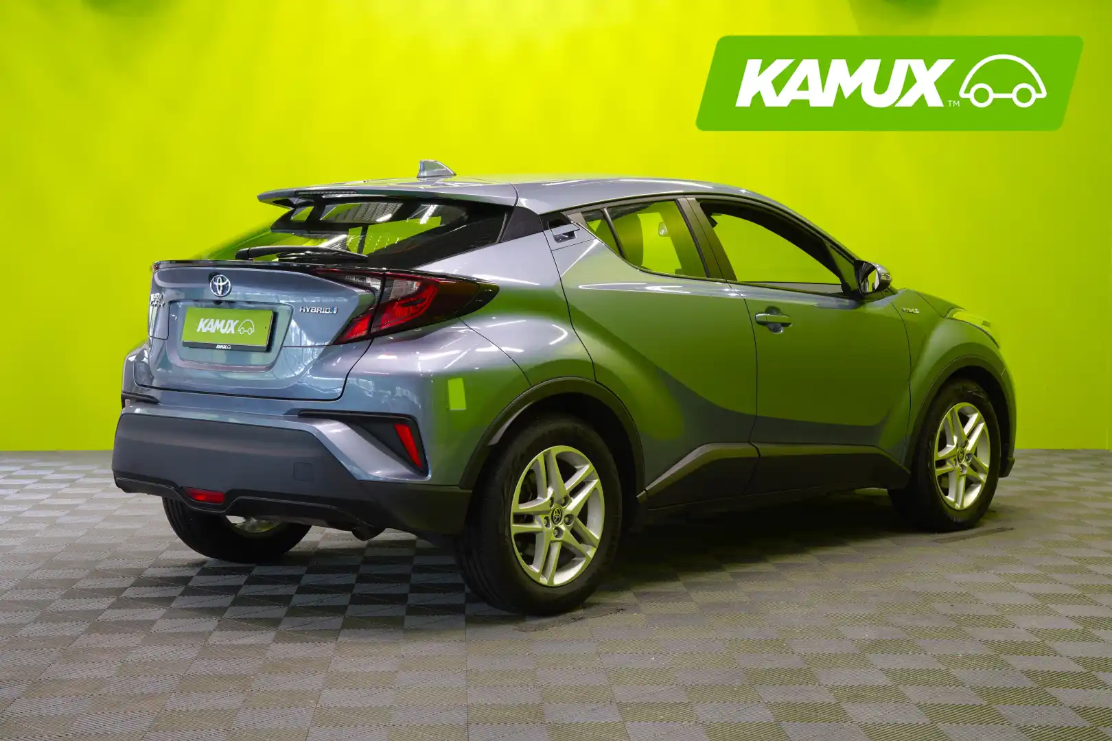 car-image