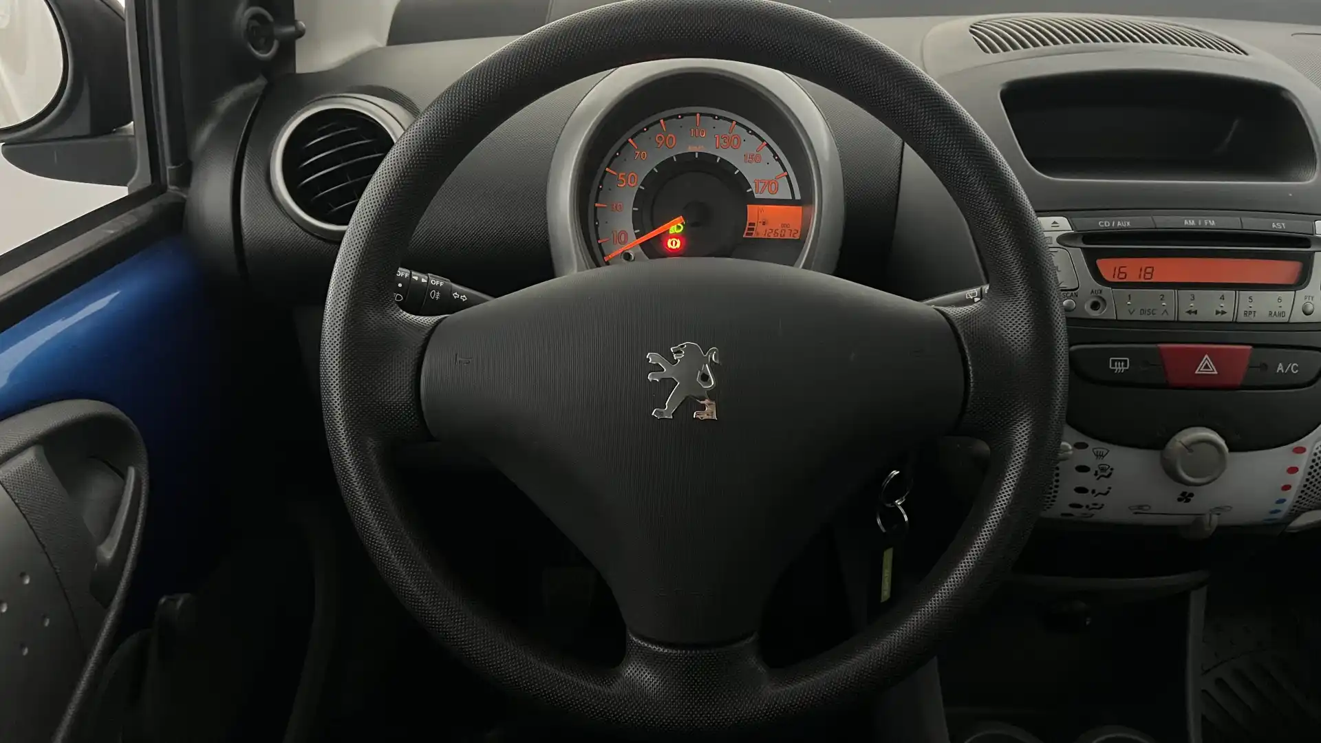 car-image