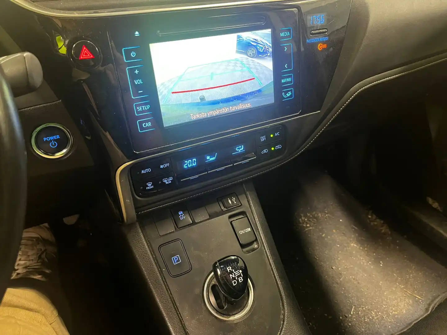 car-image