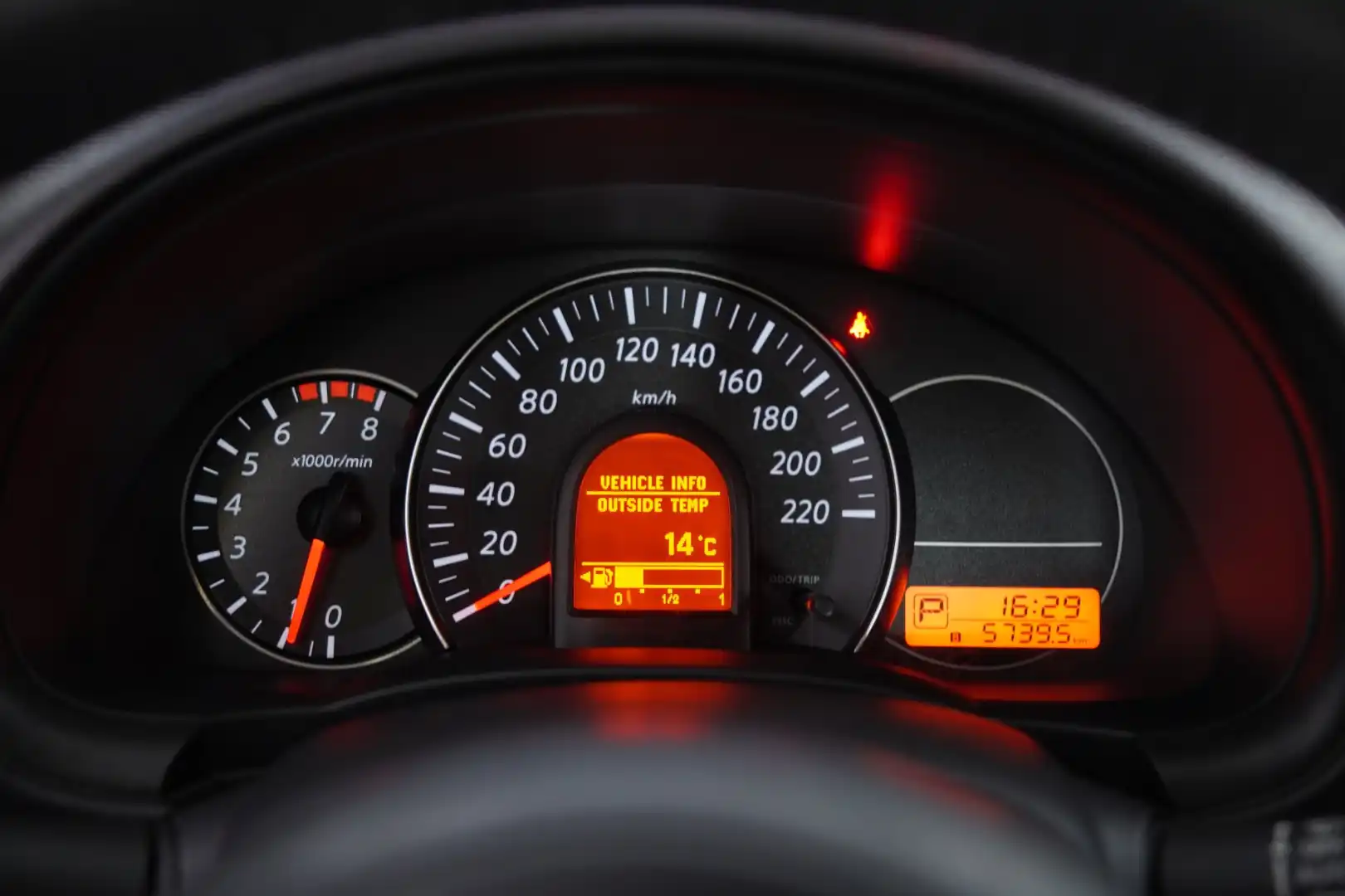 car-image