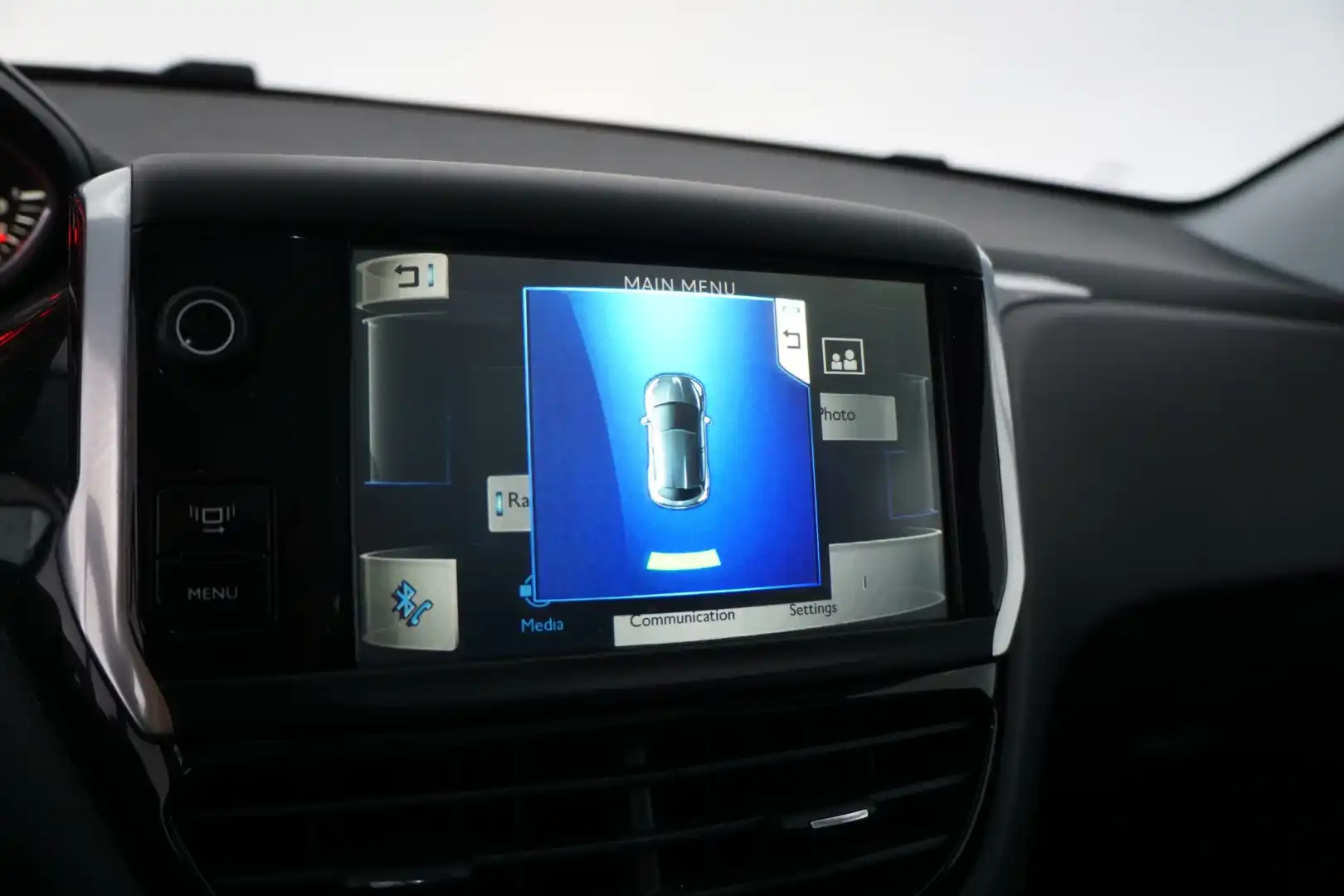 car-image
